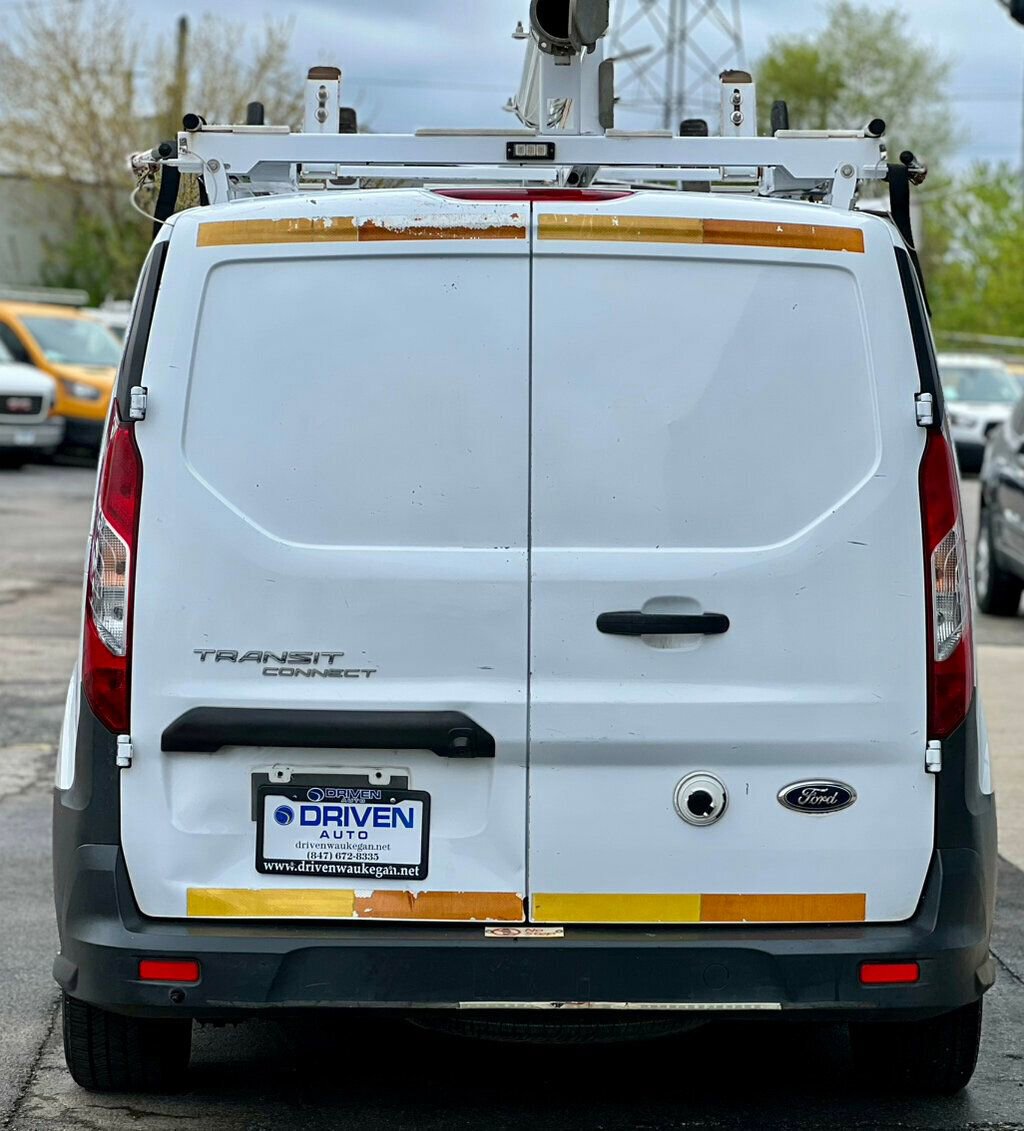 Used 2016 Ford Transit Connect XL FWD image 4