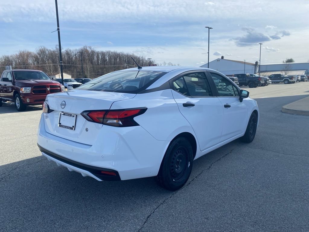 Used 2024 Nissan Versa S image 2