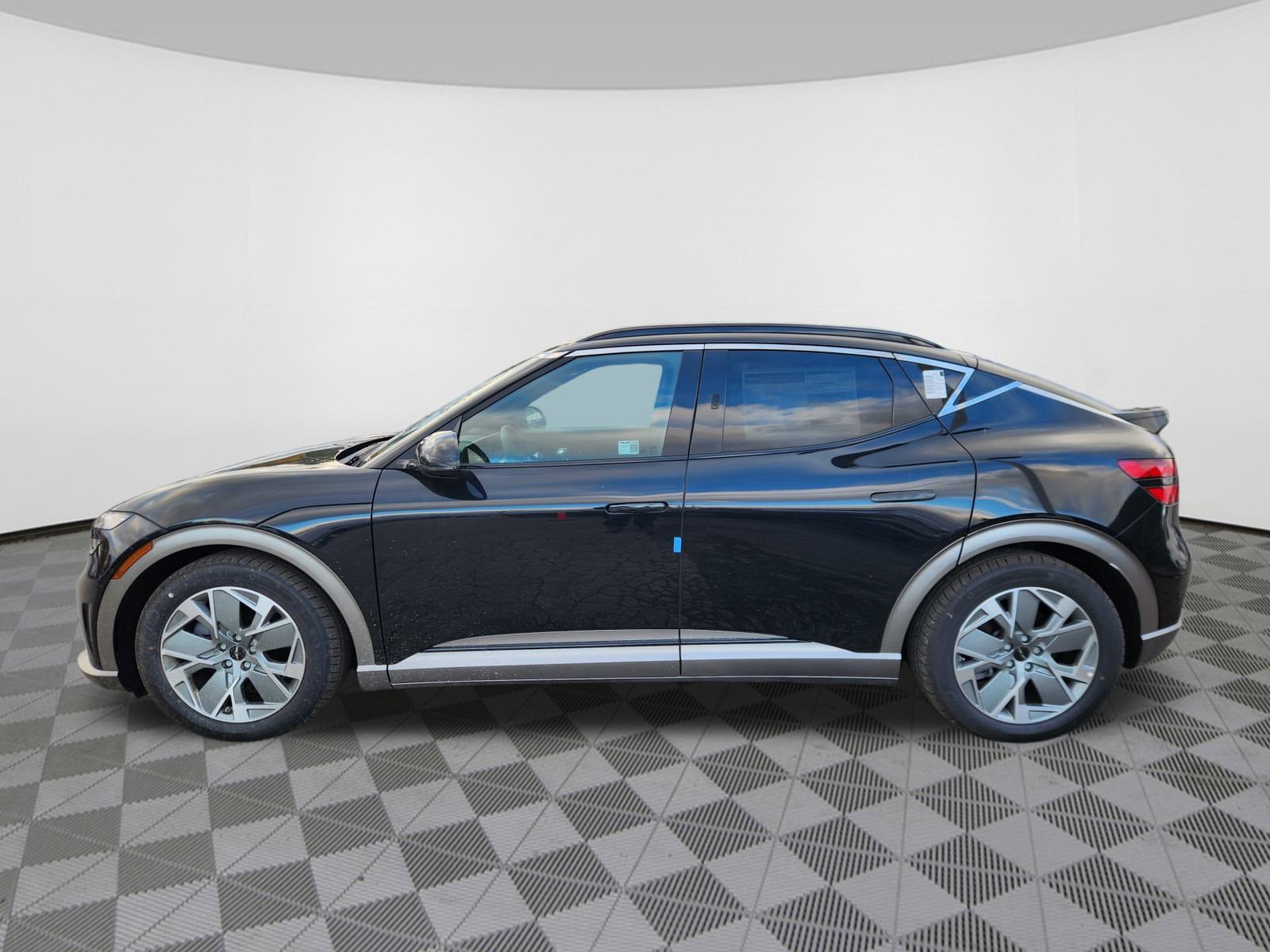 Used 2025 Genesis GV60 Advanced image 5