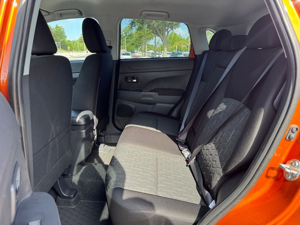 Used 2025 Mitsubishi Outlander Sport SE image 16