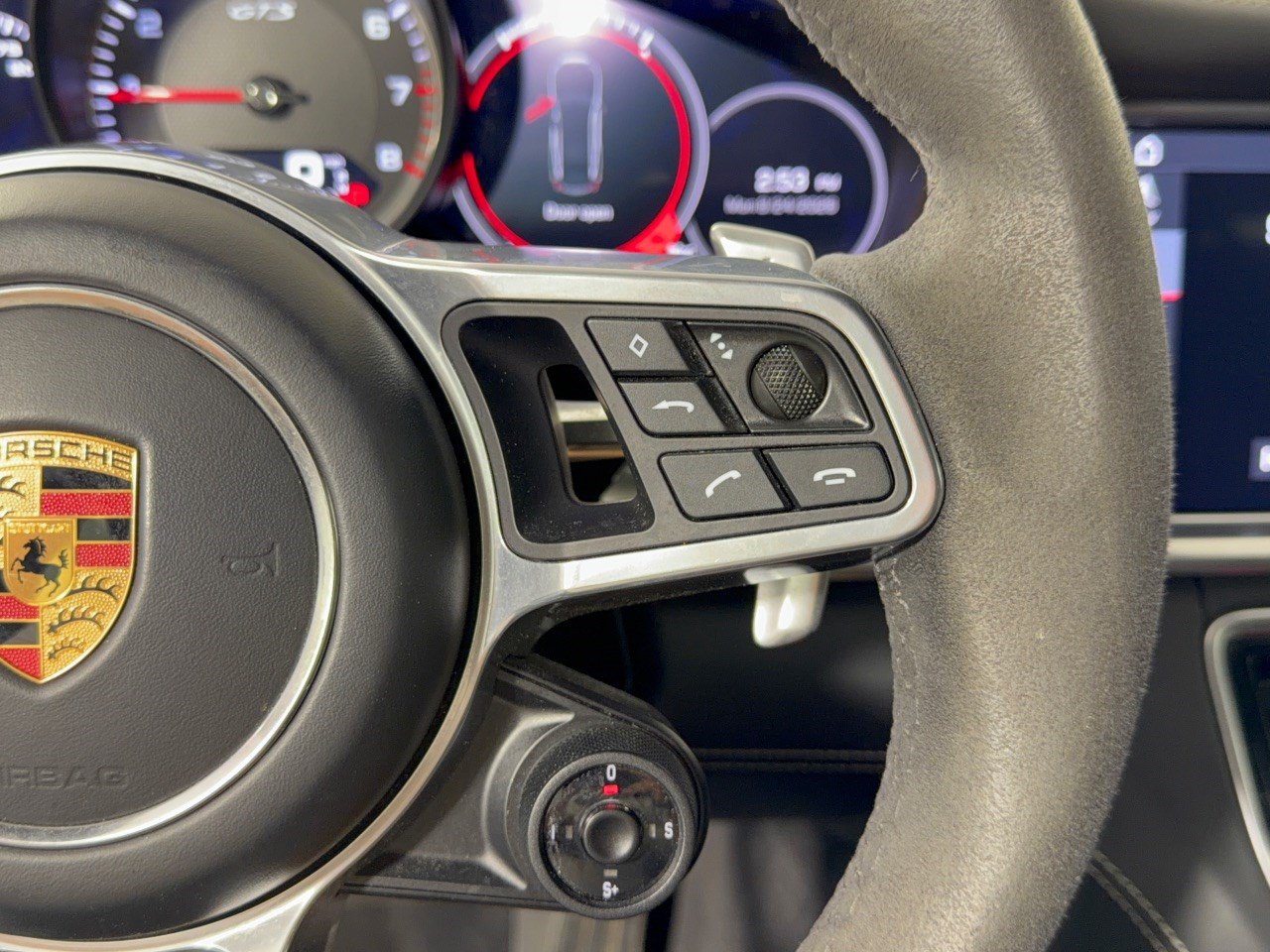 Certified 2019 Porsche Panamera GTS w/ Assistance Package AWD/4WD image 19
