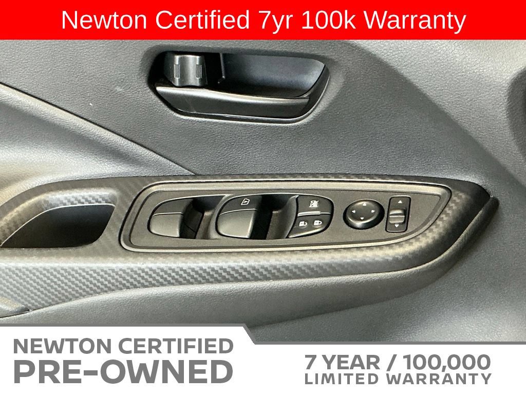Used 2025 Nissan Versa S w/ Trunk Package FWD image 31