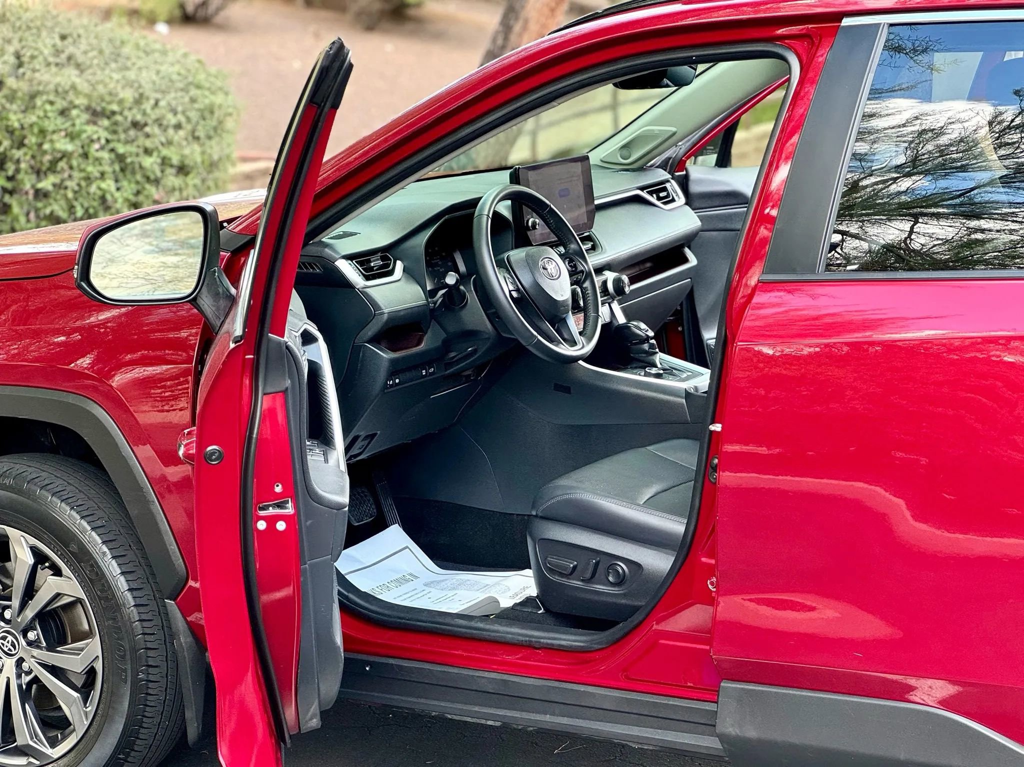 Used 2023 Toyota RAV4 Limited image 10