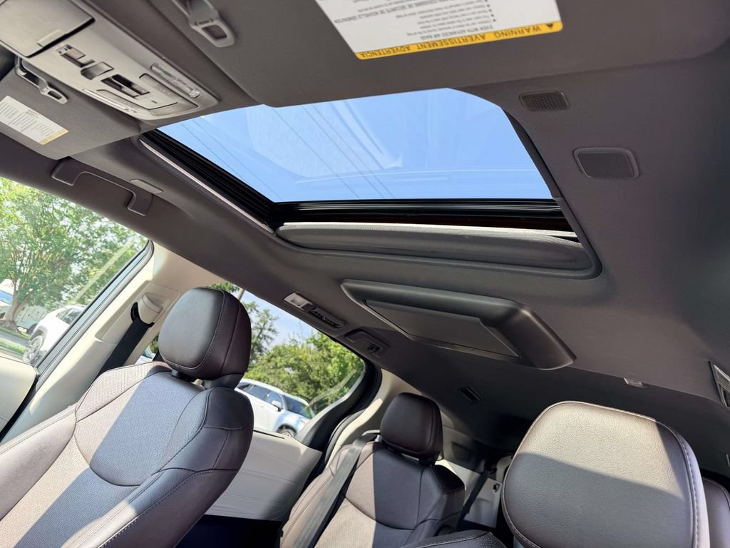Certified 2021 Toyota Sienna Platinum AWD/4WD image 20