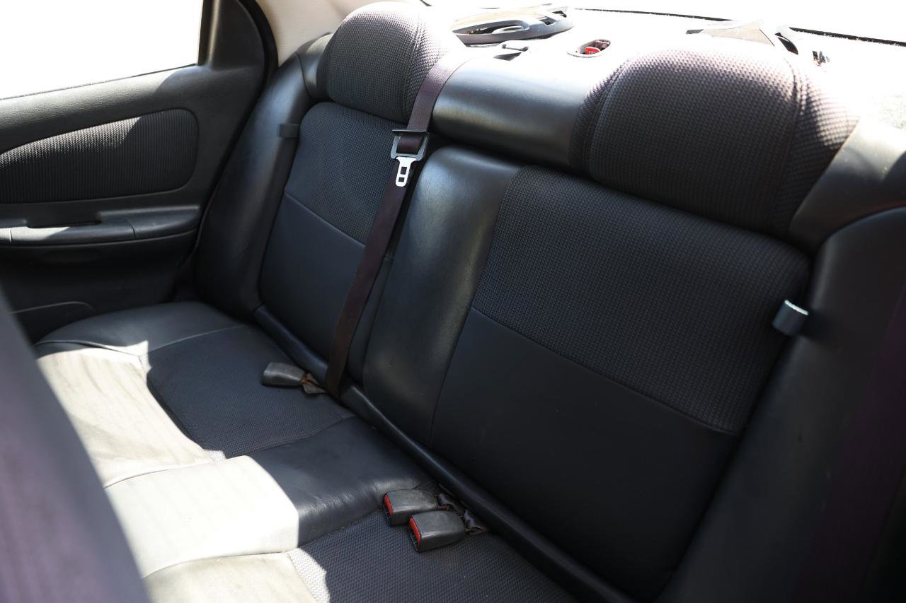 Used 2003 Dodge Neon image 8
