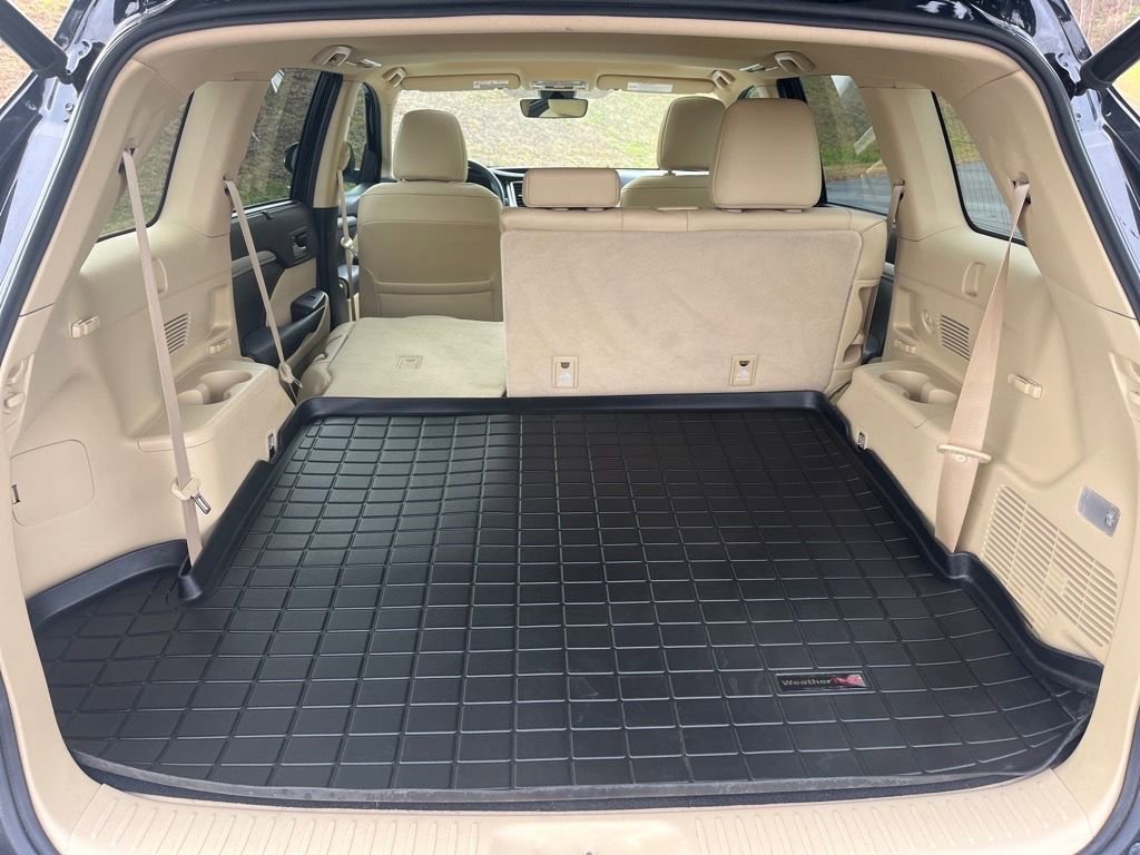 Used 2019 Toyota Highlander AWD V6 image 31