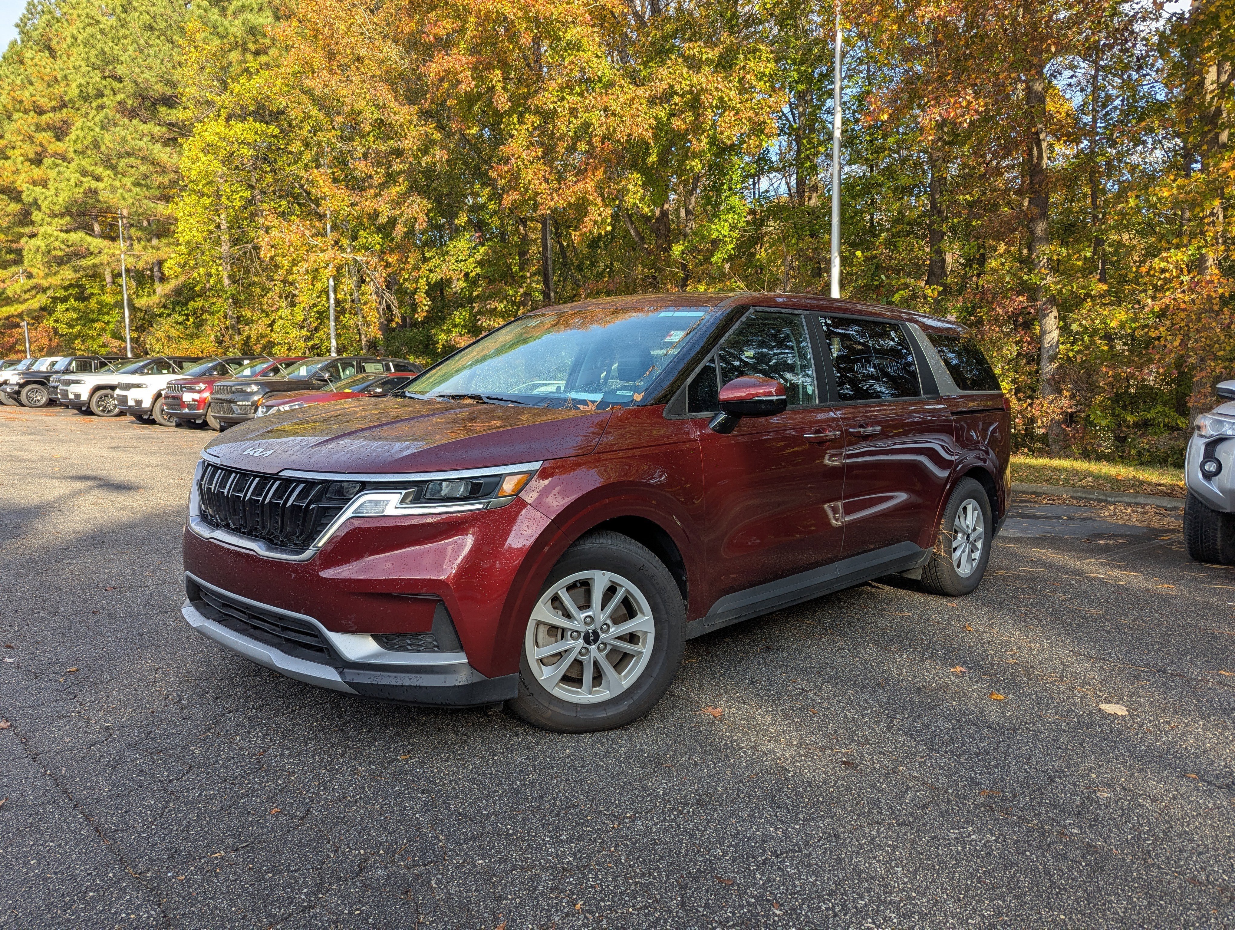 Used 2024 Kia Carnival LX