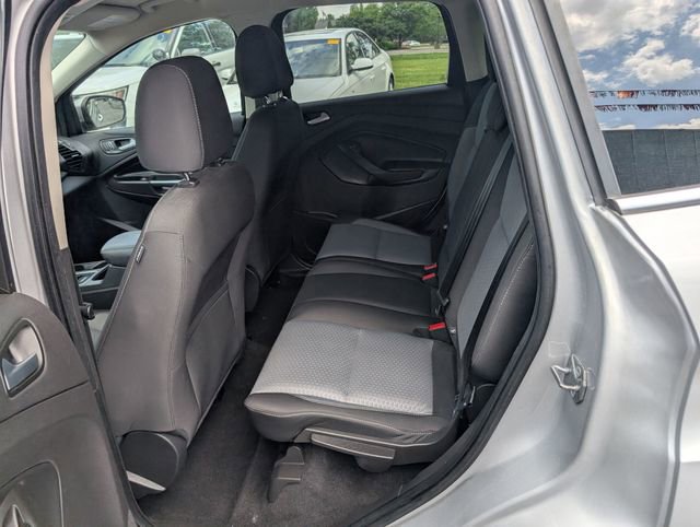 Used 2017 Ford Escape SE AWD/4WD image 9