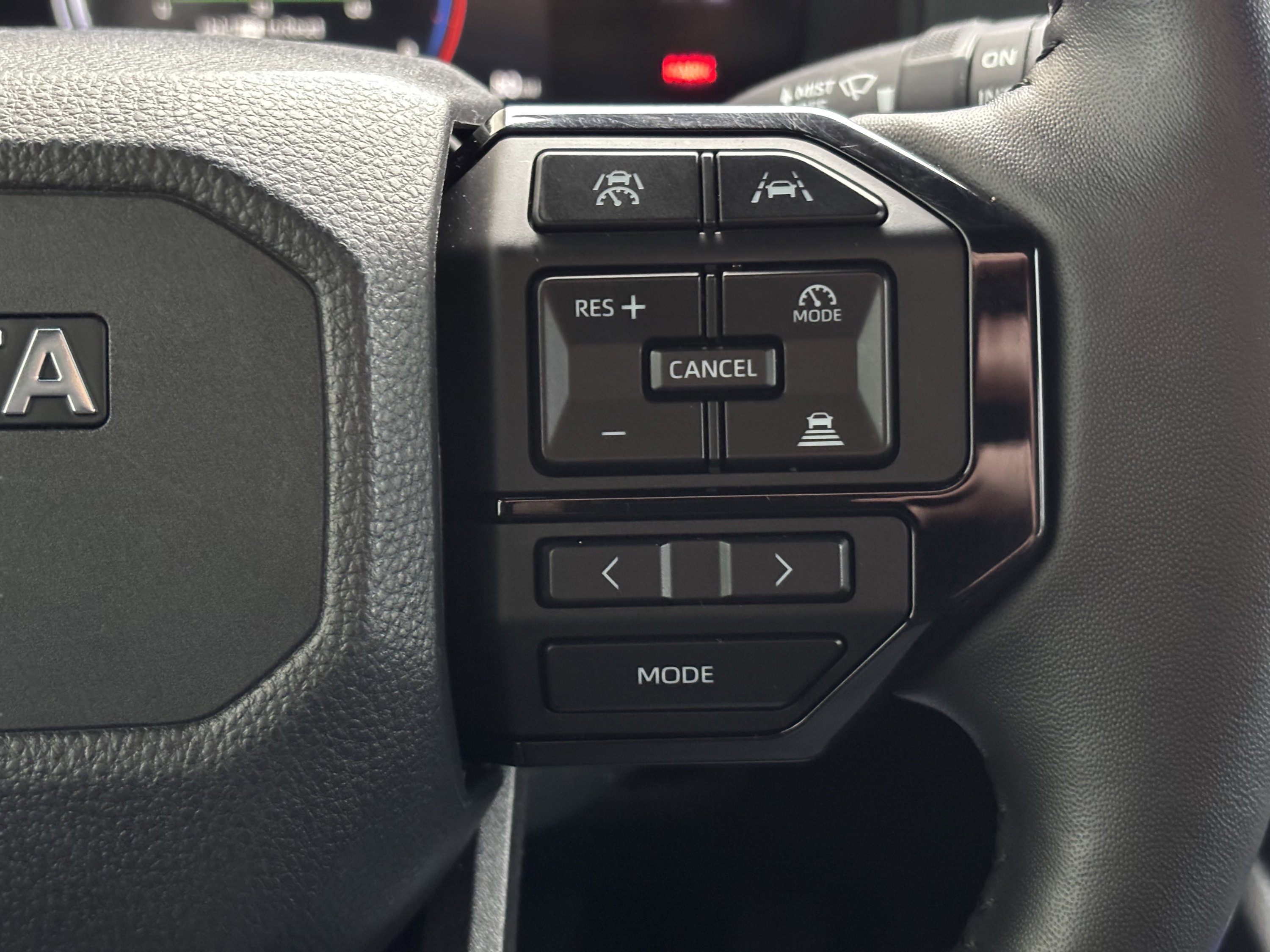 Used 2024 Toyota Land Cruiser 1958 image 31