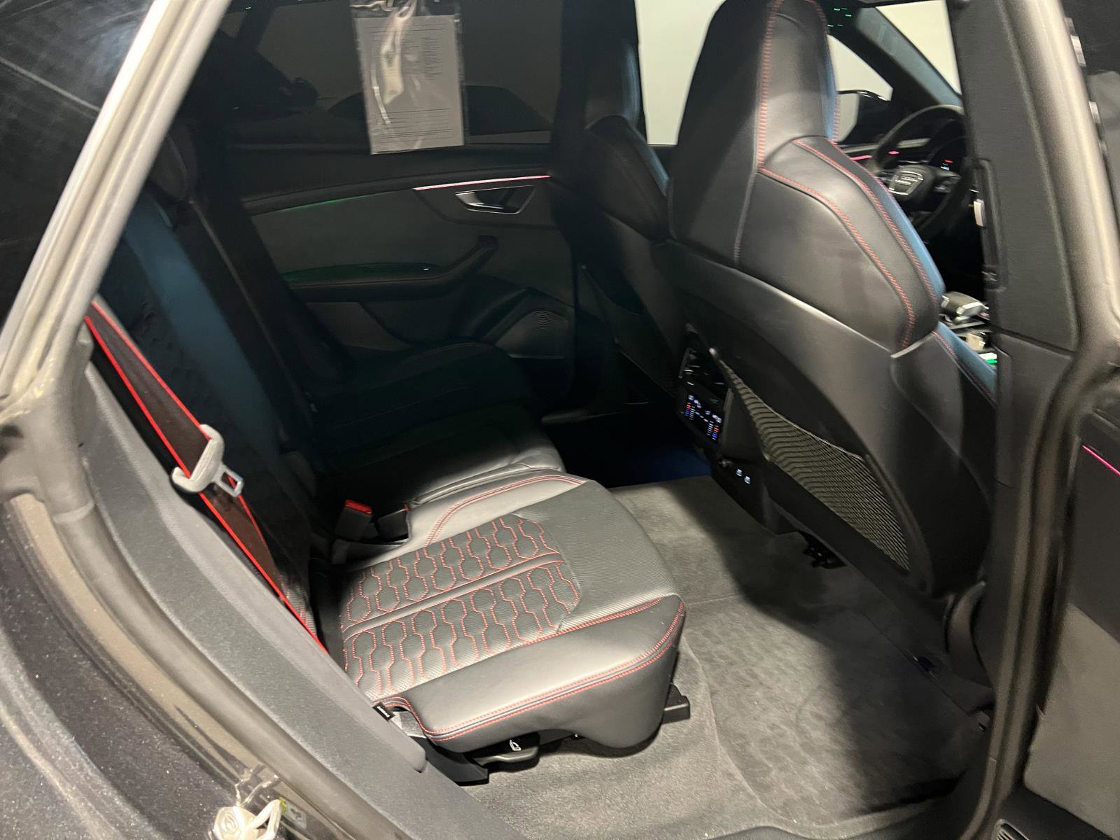 Used 2024 Audi RS Q8 image 40