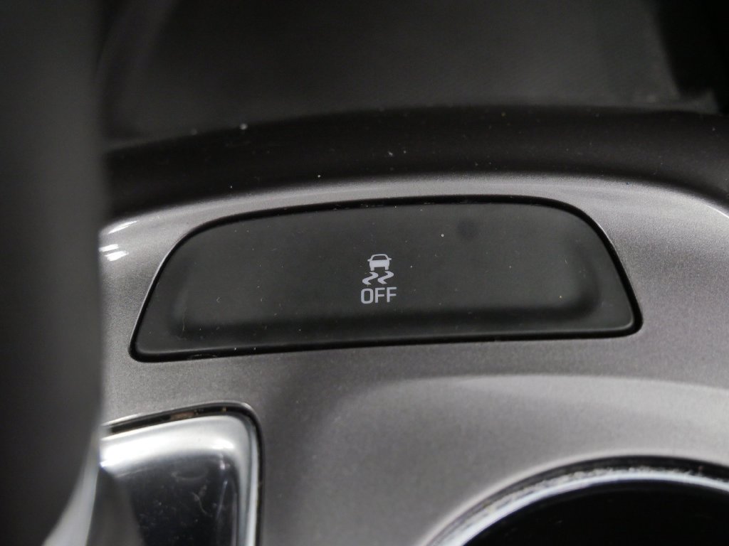 Used 2020 Chevrolet Malibu LT FWD image 30