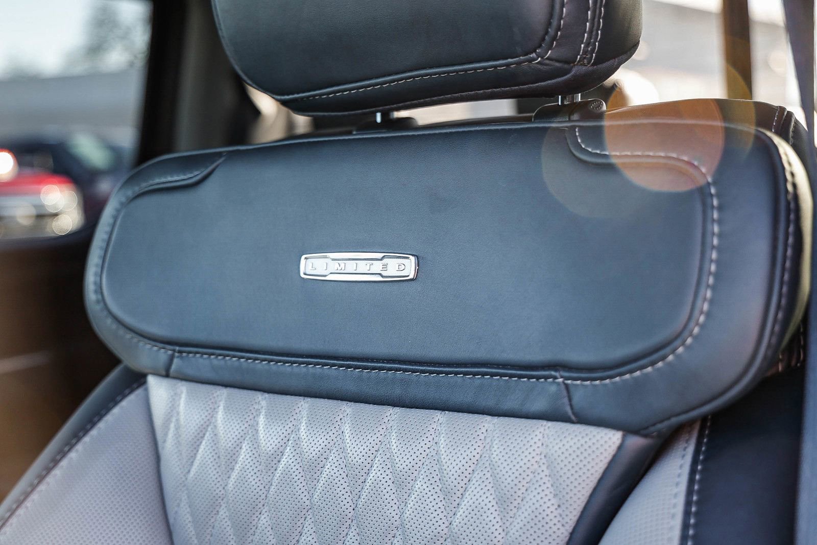 Used 2024 Ford F350 Limited image 26