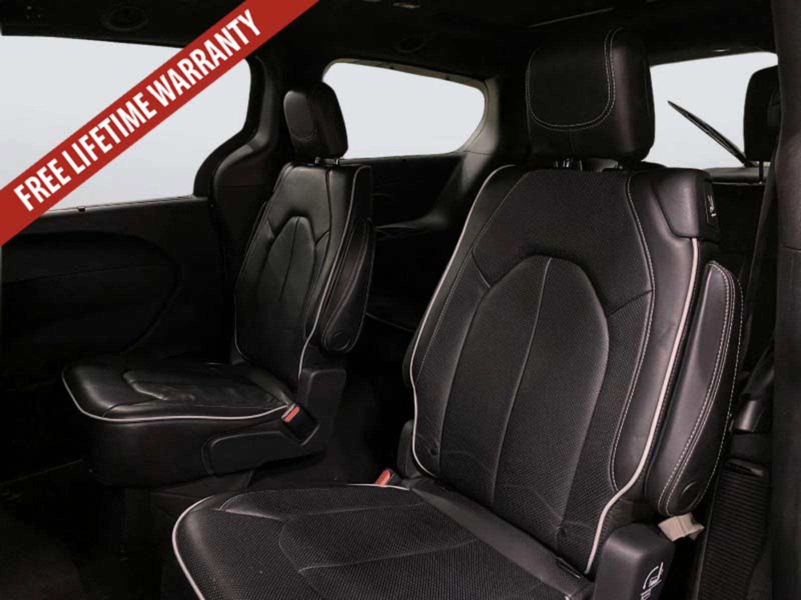 Used 2020 Chrysler Pacifica Limited w/ Advanced Safetytec Group FWD image 38