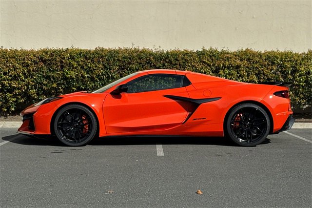 New 2026 Chevrolet Corvette Z06 w/ Battery Protection Package image 7