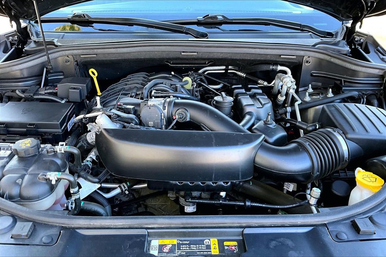 Used 2024 Dodge Durango GT image 38