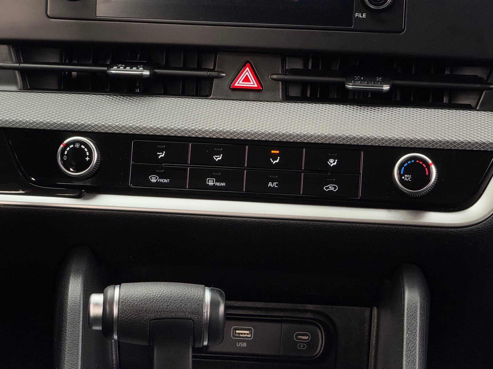 Used 2024 Kia Sportage LX image 20