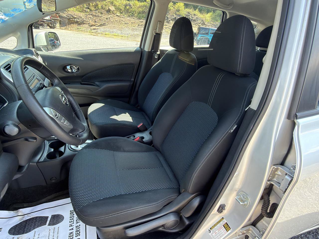 Used 2014 Nissan Versa Note SV FWD image 16