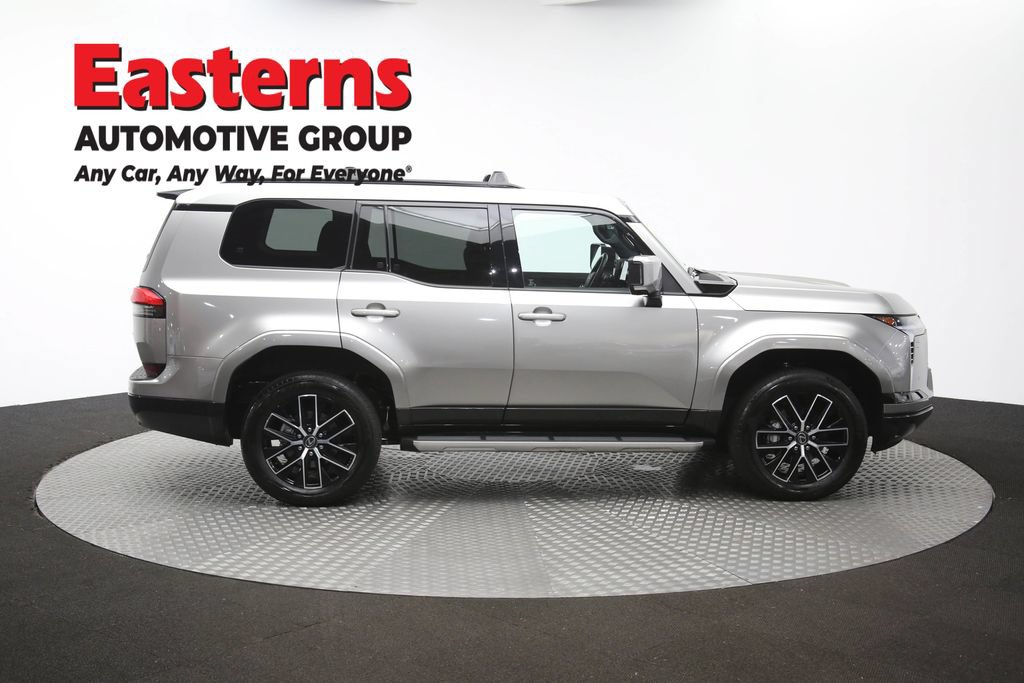 Used 2024 Lexus GX 550 w/ Cold Area Package AWD/4WD image 50
