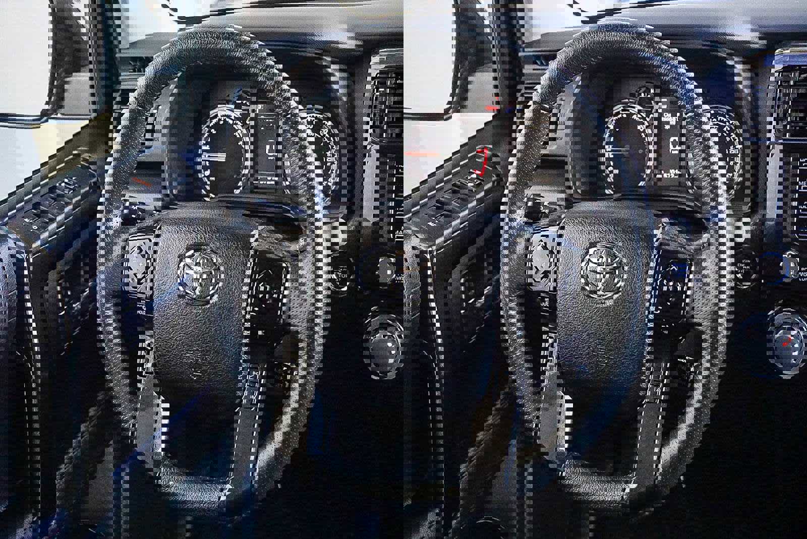 Used 2022 Toyota 4Runner TRD Off-Road Premium image 16