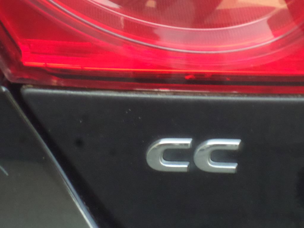 Used 2012 Volkswagen CC Sport image 31