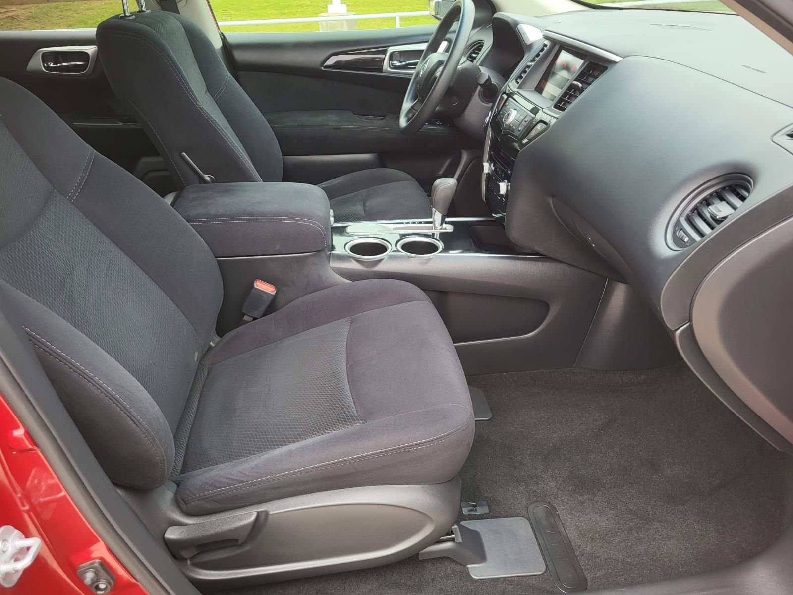 Used 2016 Nissan Pathfinder S FWD image 12