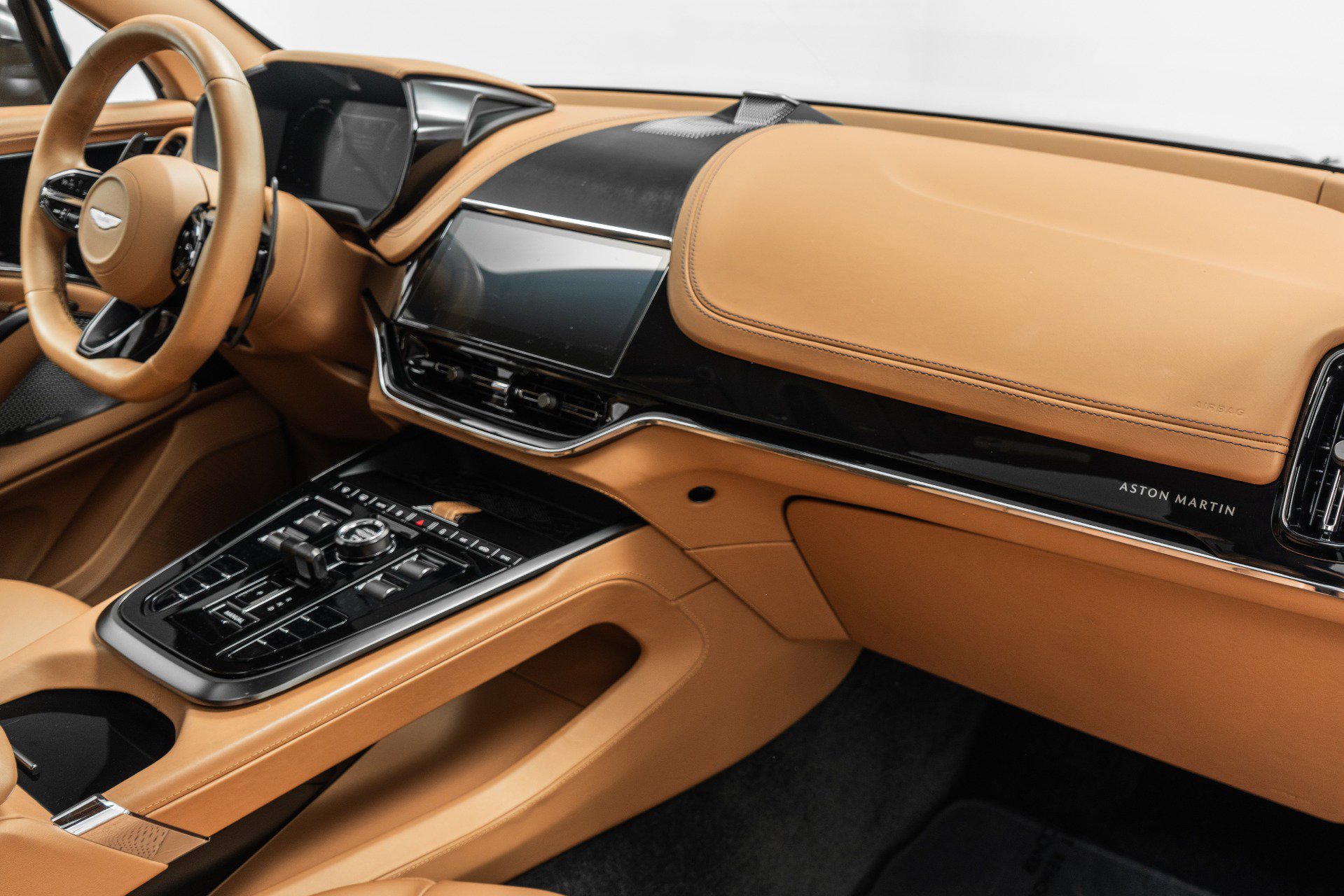 Used 2025 Aston Martin DBX 707 AWD/4WD image 14