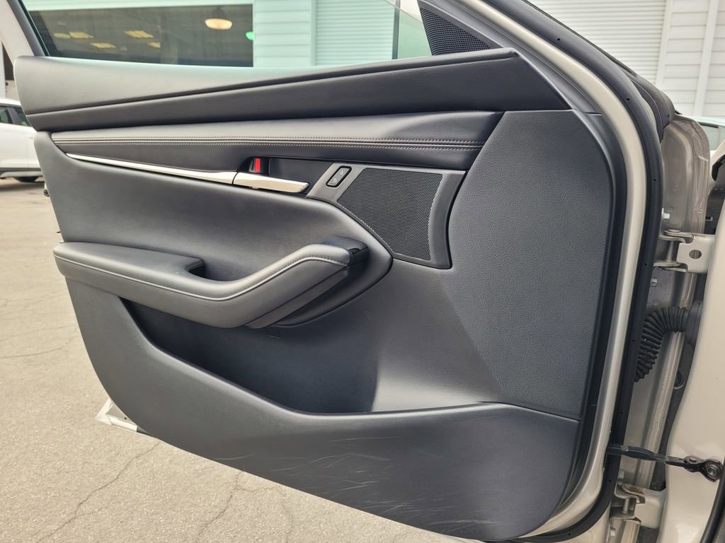 Used 2023 MAZDA MAZDA3 s image 25