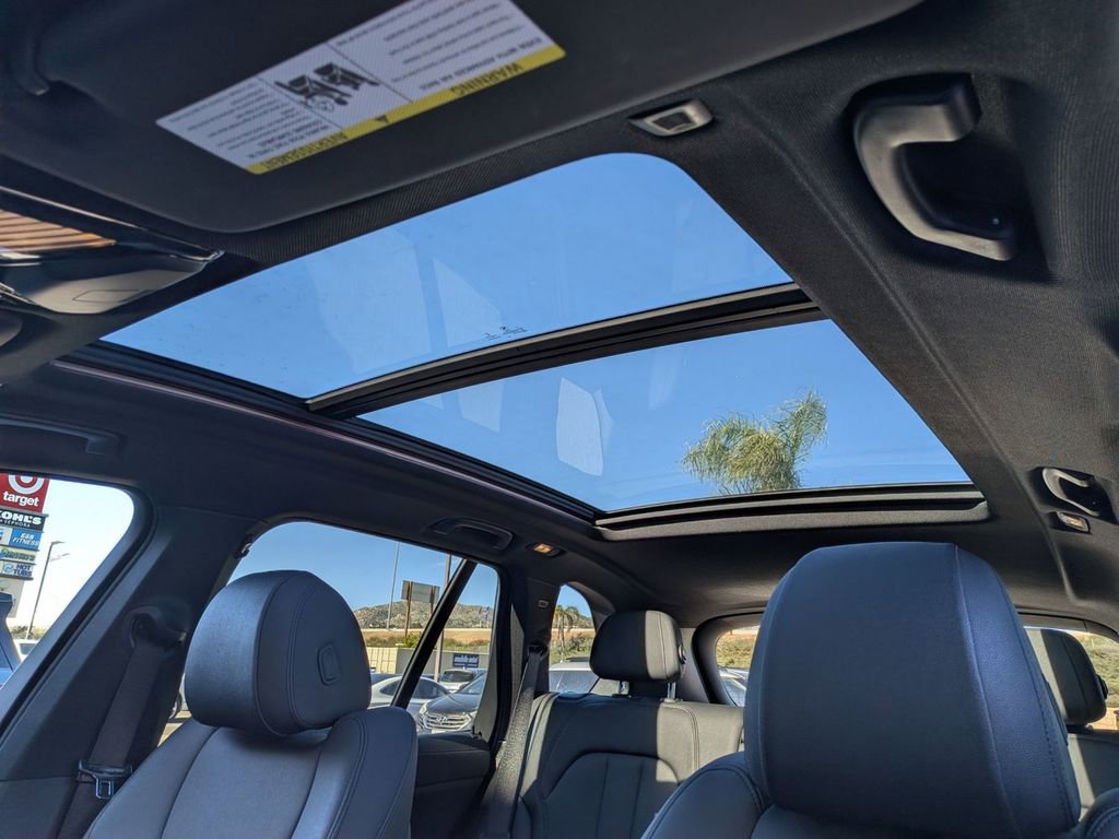 Used 2022 BMW X5 xDrive40i w/ Climate Comfort Package image 18