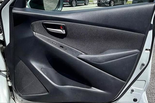 Used 2020 Toyota Yaris LE FWD image 22
