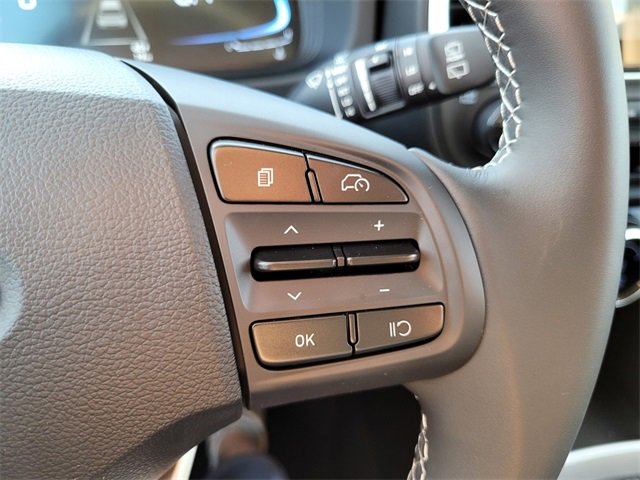 New 2025 Hyundai Venue SEL image 25