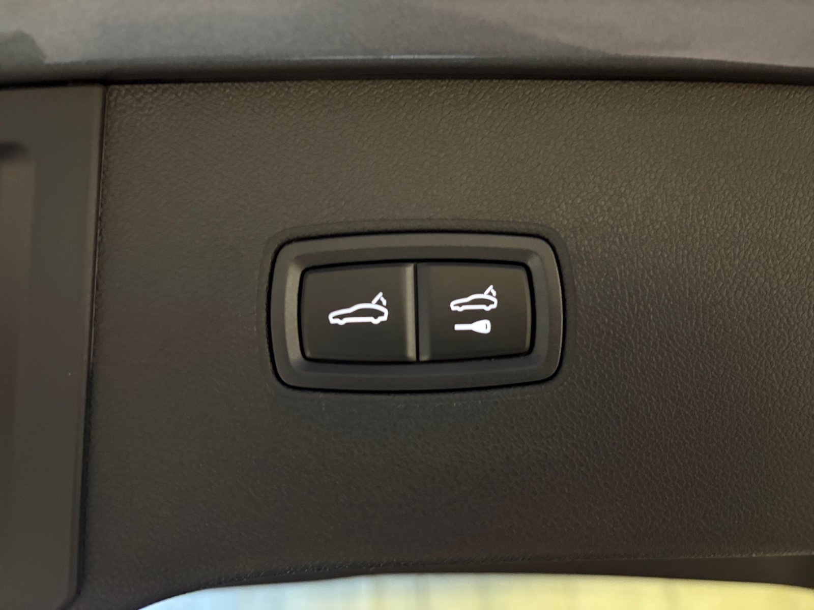 Certified 2026 Porsche Cayenne AWD/4WD image 31