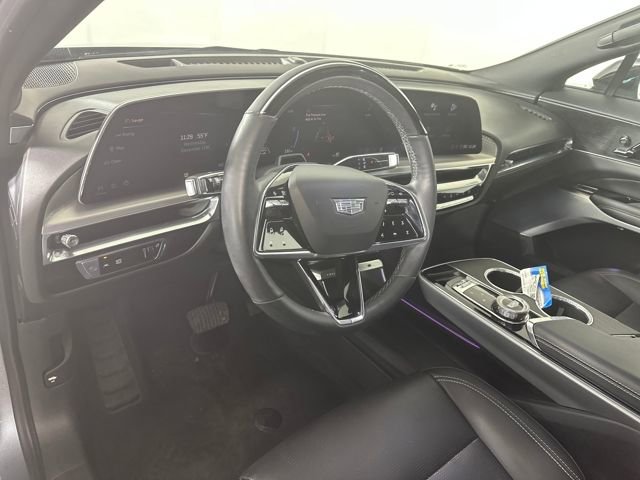 Used 2023 Cadillac Lyriq AWD image 13