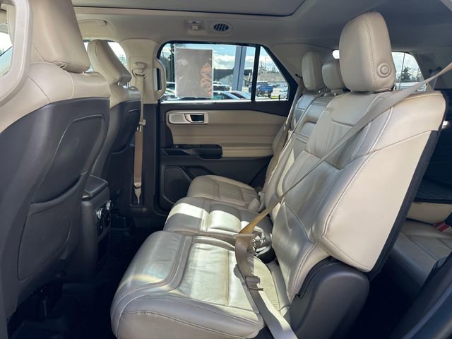 Used 2020 Ford Explorer Platinum image 11