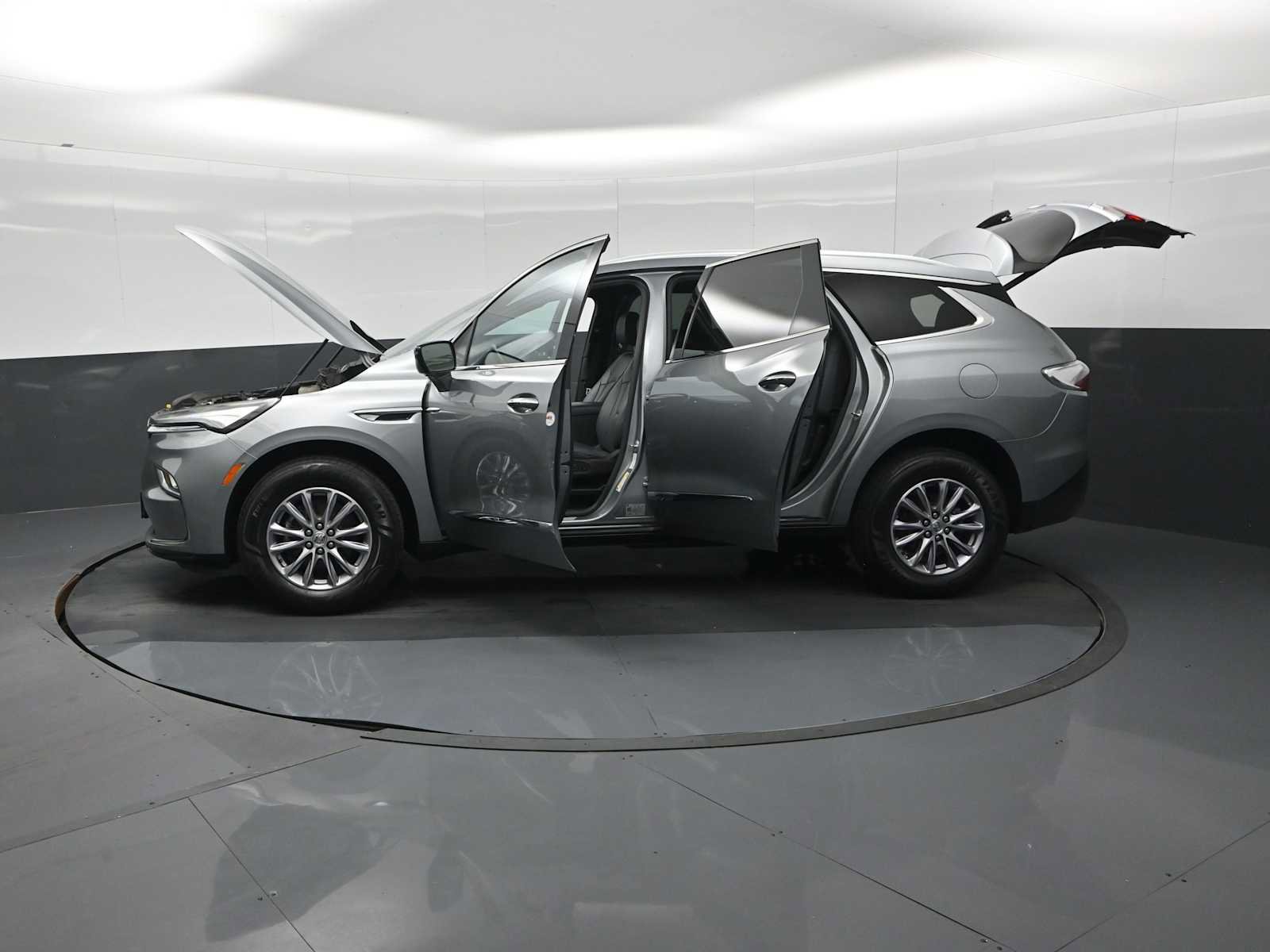 Used 2024 Buick Enclave Premium image 29