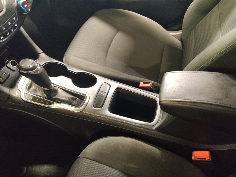 Used 2018 Chevrolet Cruze LT FWD image 26