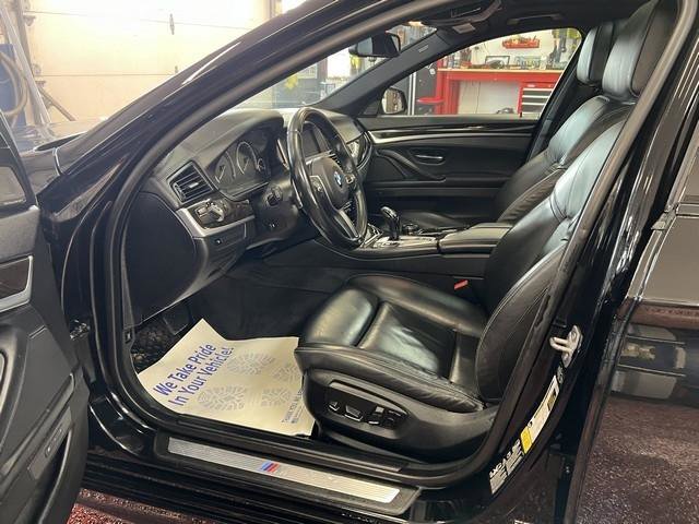 Used 2015 BMW 550i xDrive Sedan AWD/4WD image 6