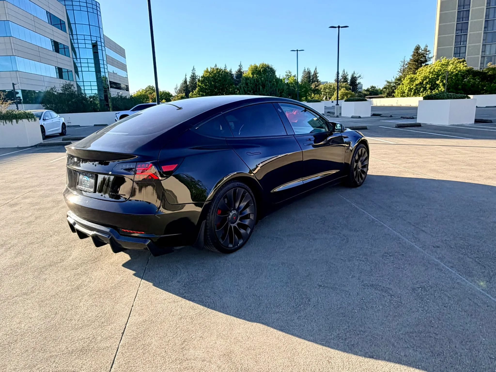 Used 2018 Tesla Model 3 Mid Range RWD image 7
