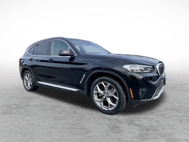 Used 2023 BMW X3 xDrive30i w/ Premium Package image 3