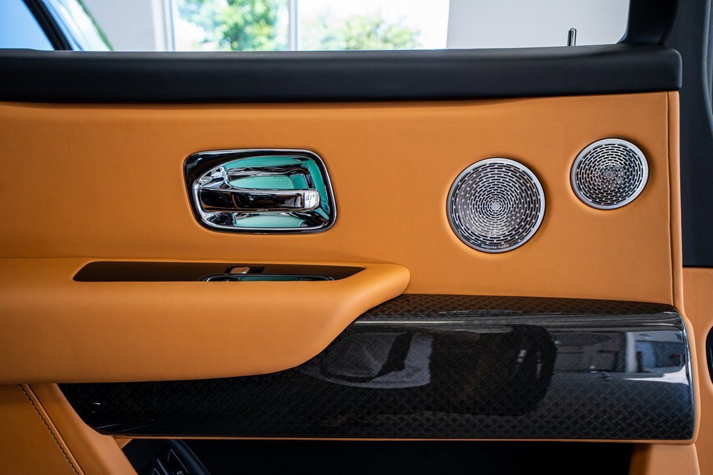 Used 2022 Rolls-Royce Cullinan Black Badge image 64