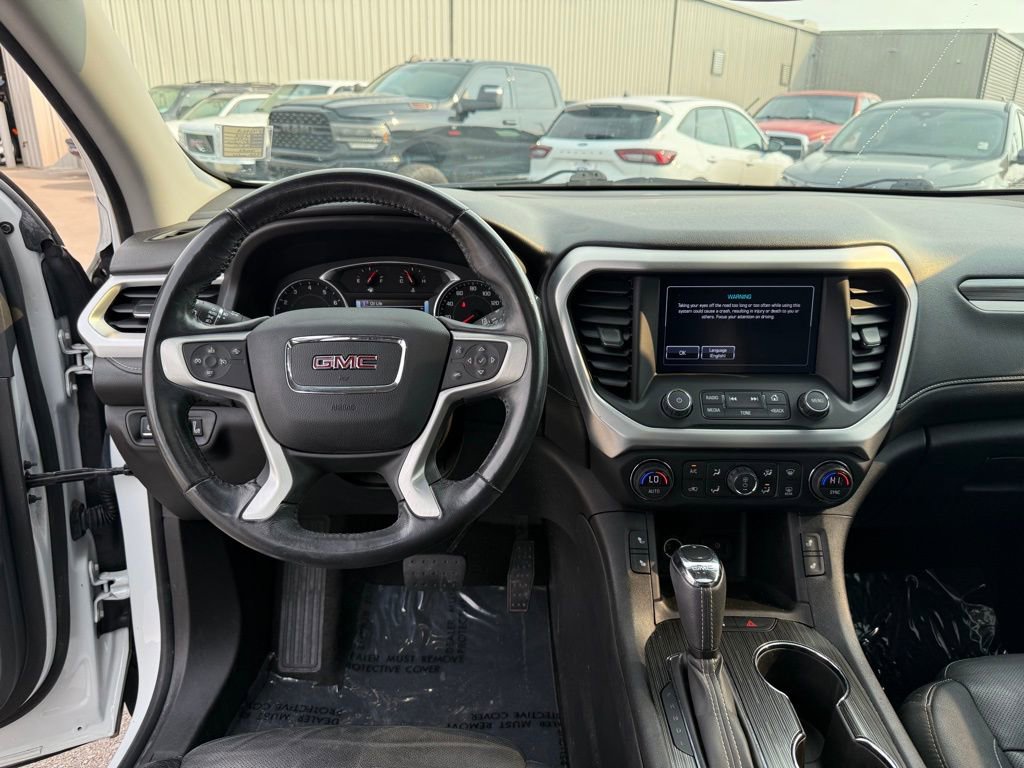 Used 2018 GMC Acadia SLT w/ LPO, Floor Liner Package image 15