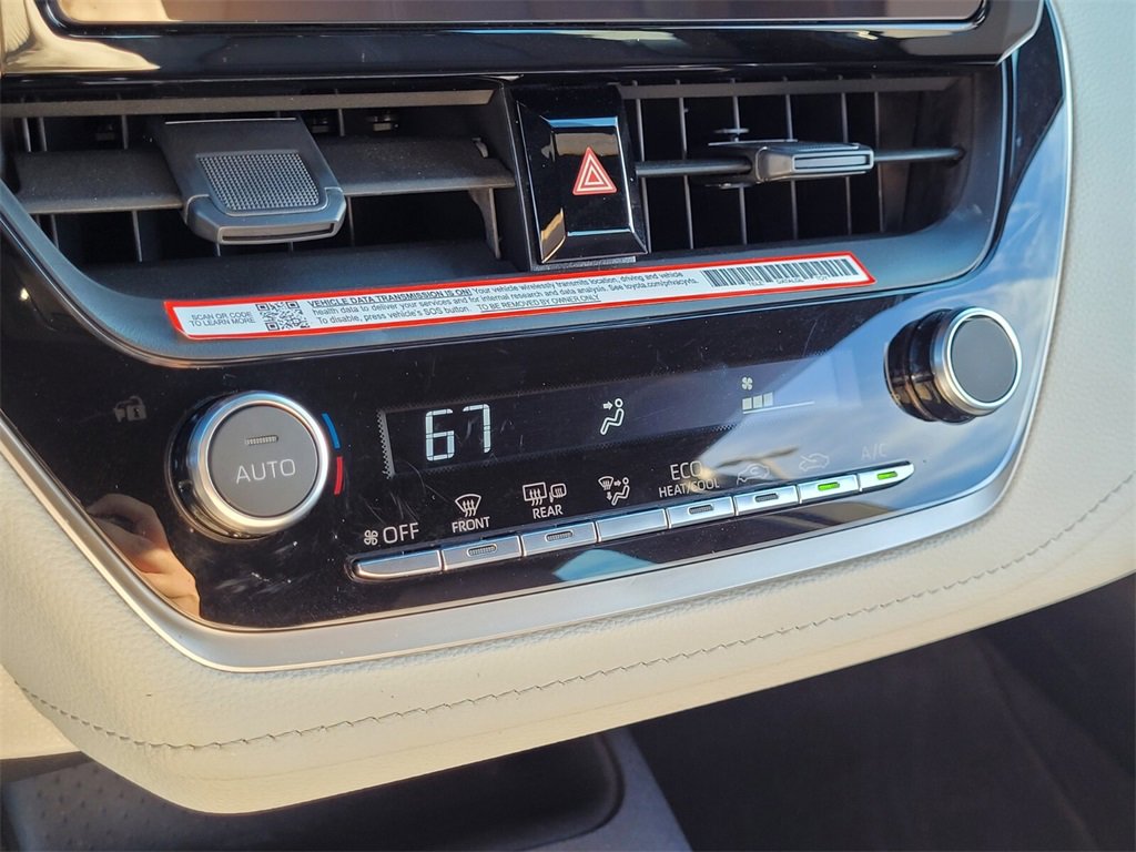 Certified 2025 Toyota Corolla SE image 18