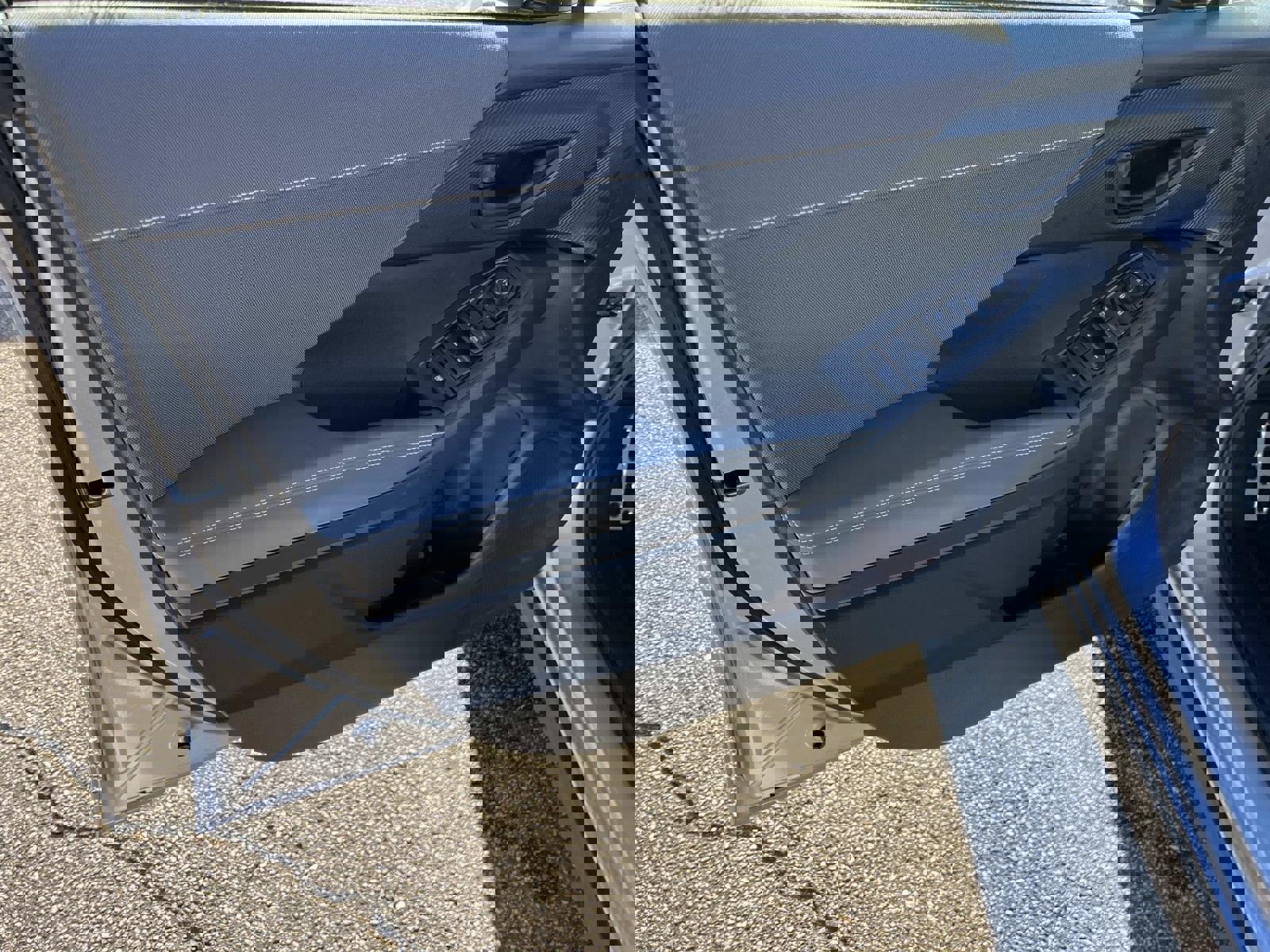 Certified 2025 Subaru Crosstrek 2.5i Sport w/ Crosstrek Mirror Package image 10