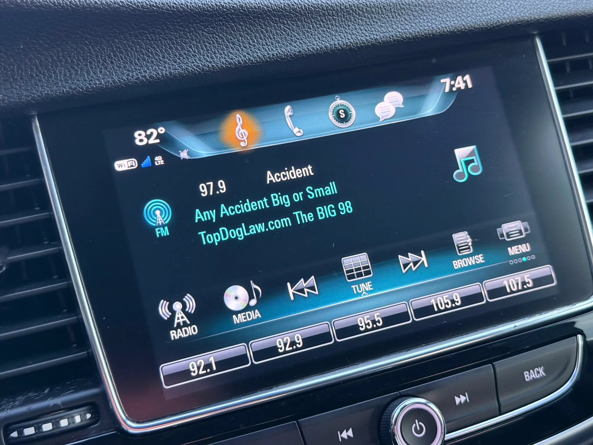 Used 2019 Buick Encore Preferred AWD/4WD image 38