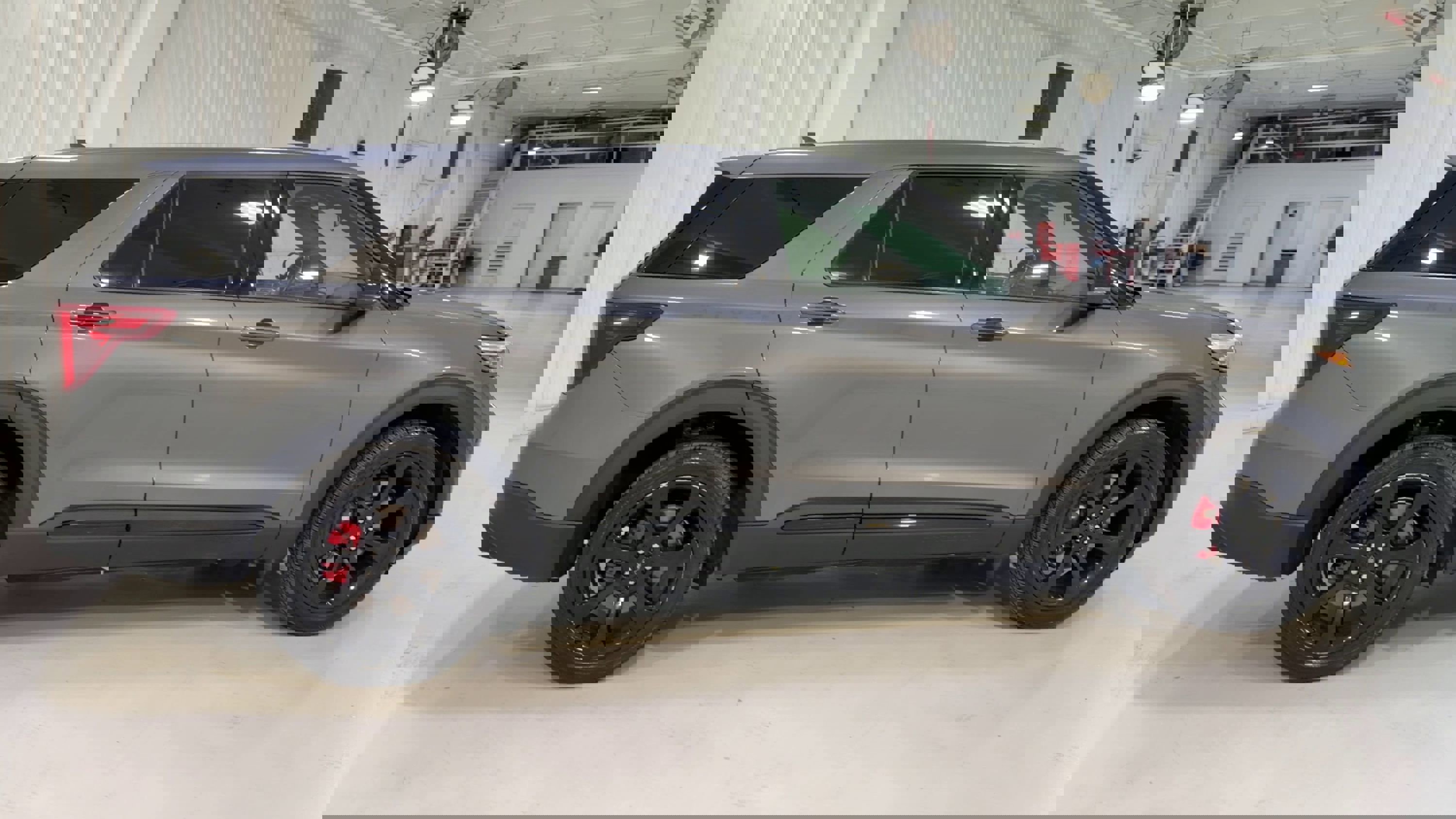 Used 2022 Ford Explorer ST w/ Equipment Group 401A image 2