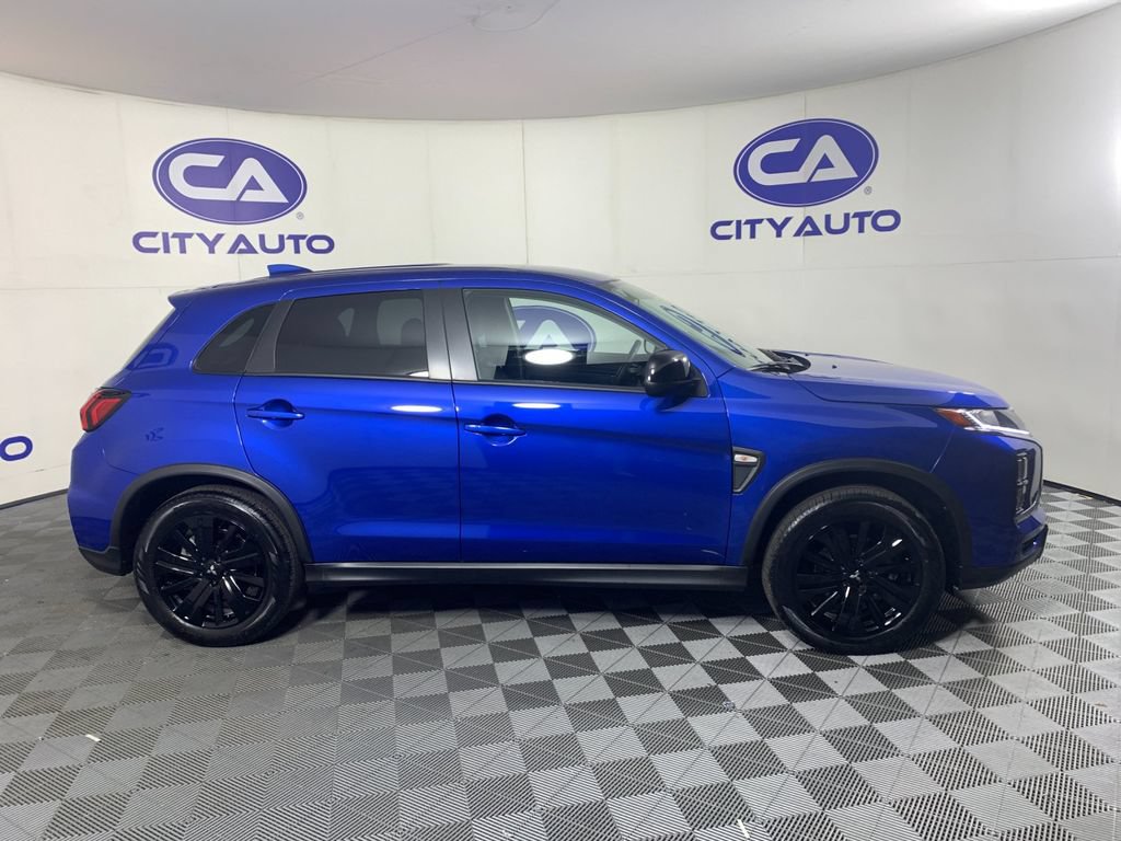 Used 2025 Mitsubishi Outlander Sport AWD image 2