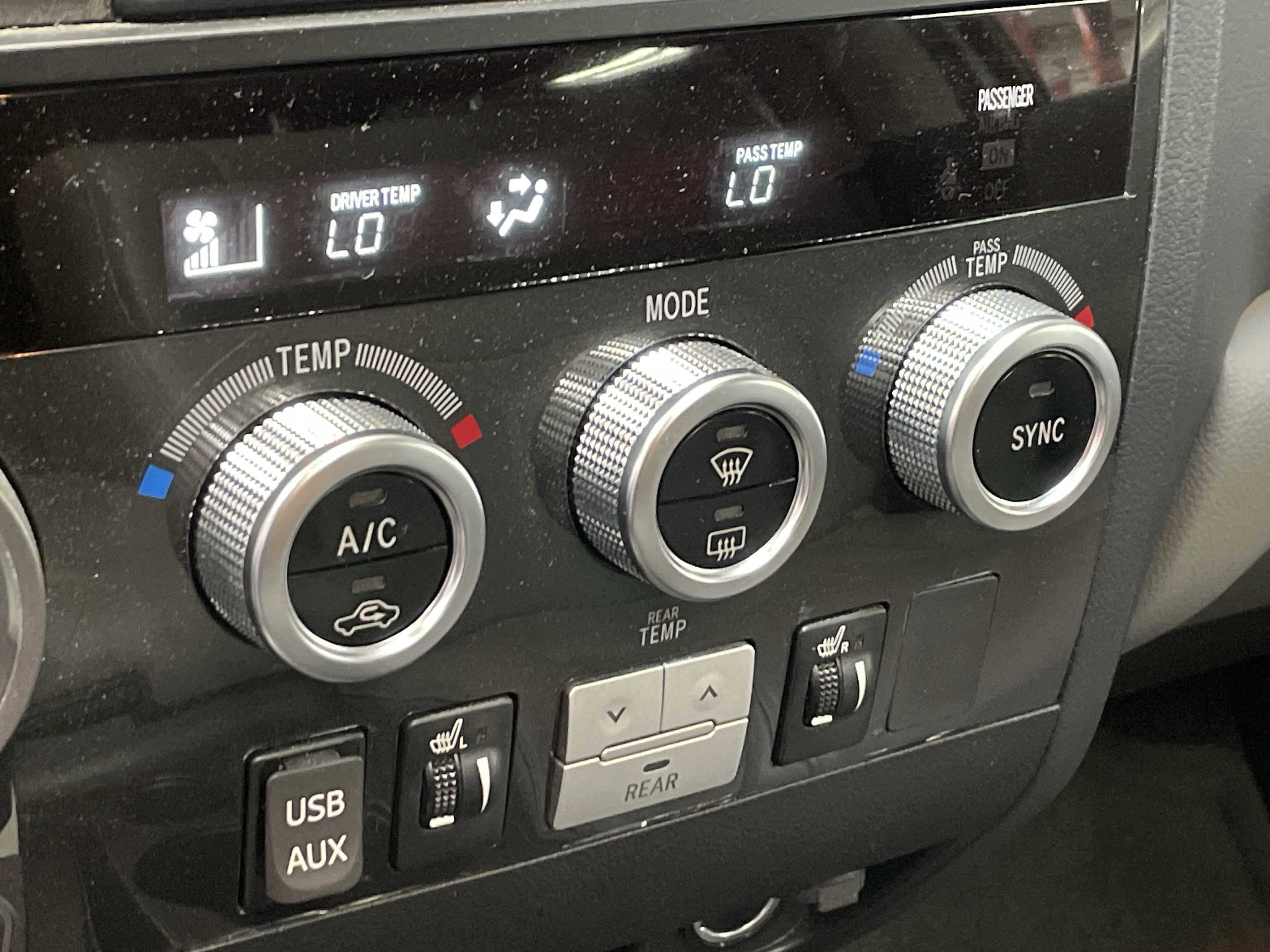 Used 2015 Toyota Sequoia Limited image 10