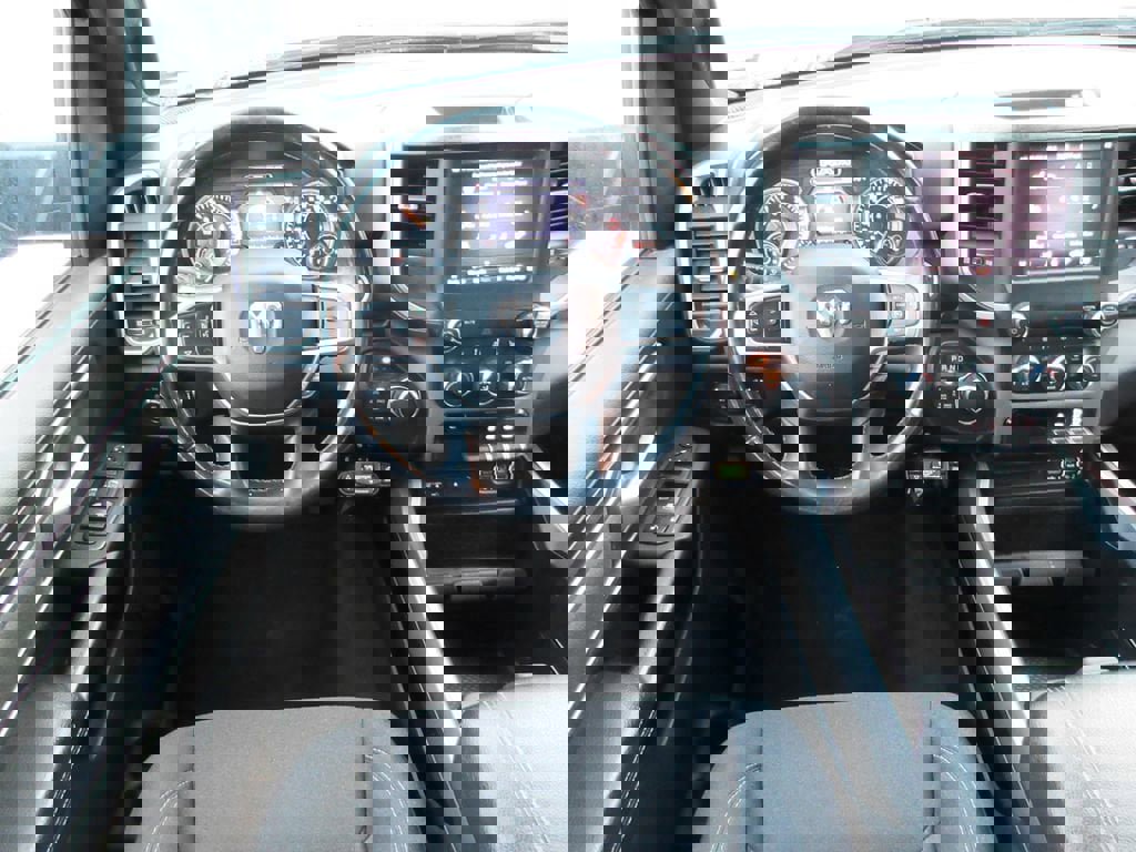 Used 2019 RAM 1500 Big Horn AWD/4WD image 18