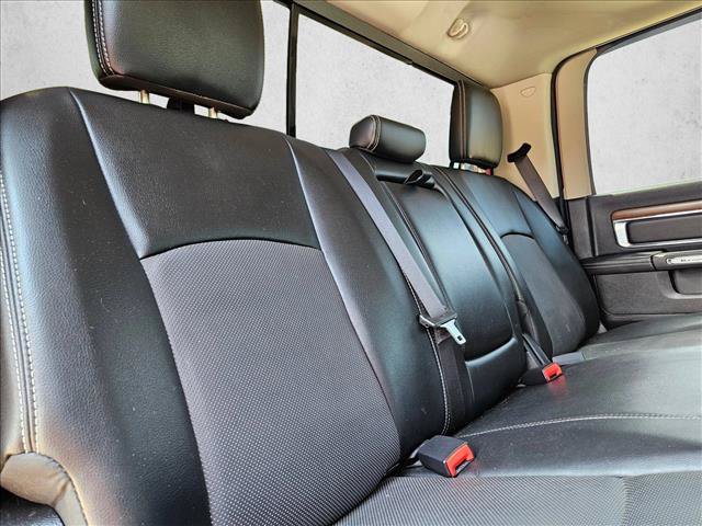 Used 2014 RAM 1500 Laramie w/ Convenience Group AWD/4WD image 16