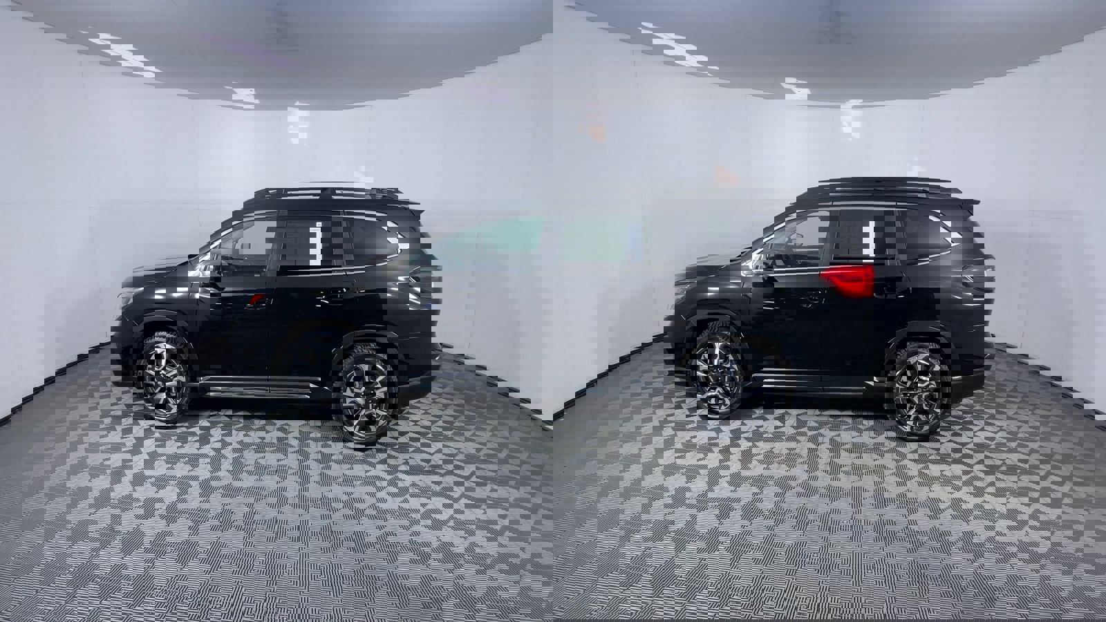 Used 2023 Subaru Ascent Limited w/ Technology Package image 5