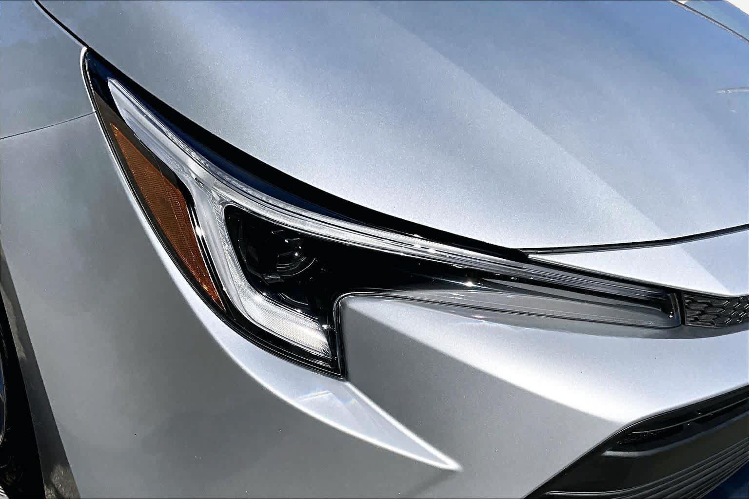 Certified 2026 Toyota Corolla LE FWD image 28